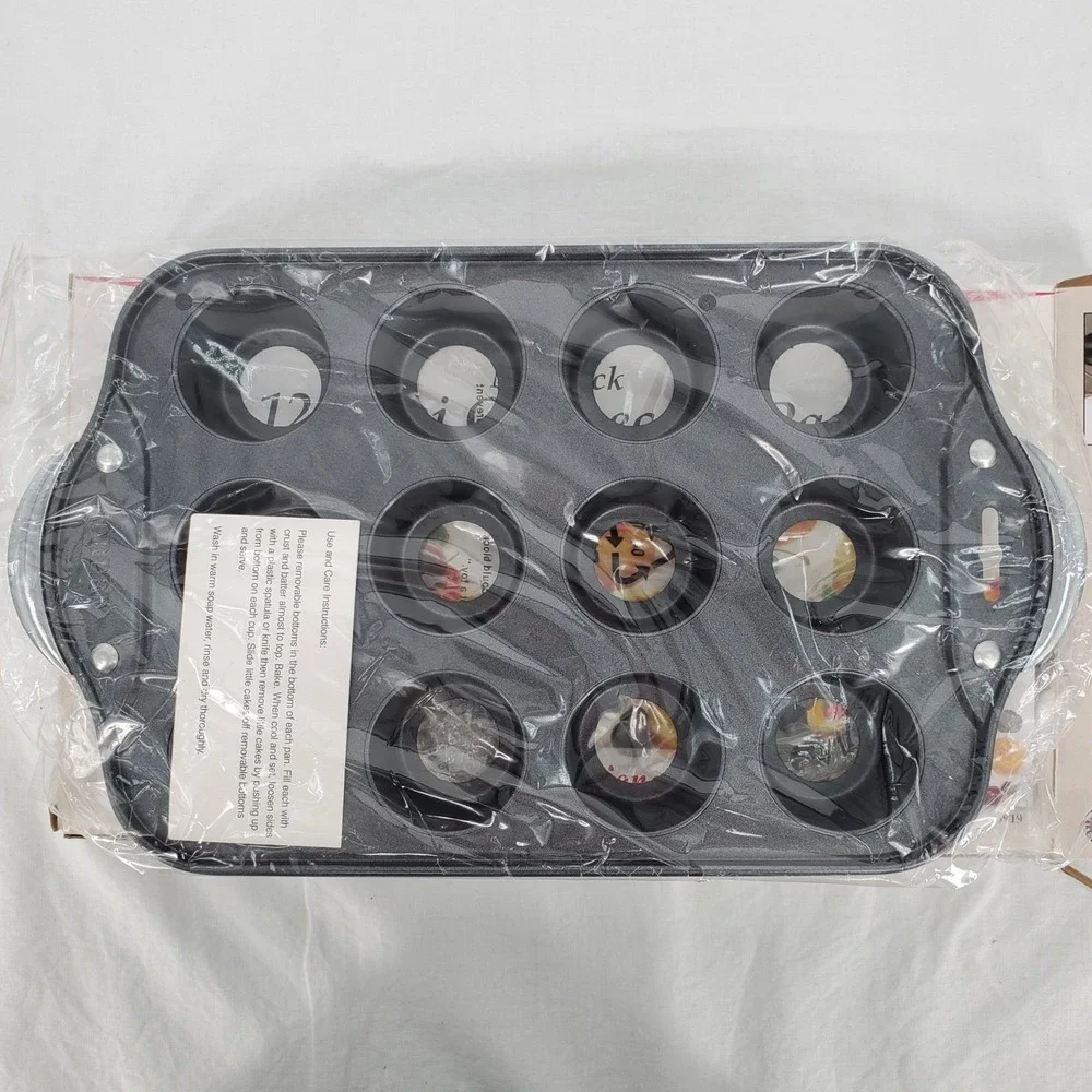Norpro Quality Nonstick 12 Mini Cheesecake Pan with Removable‎ Bottoms Dark Gray